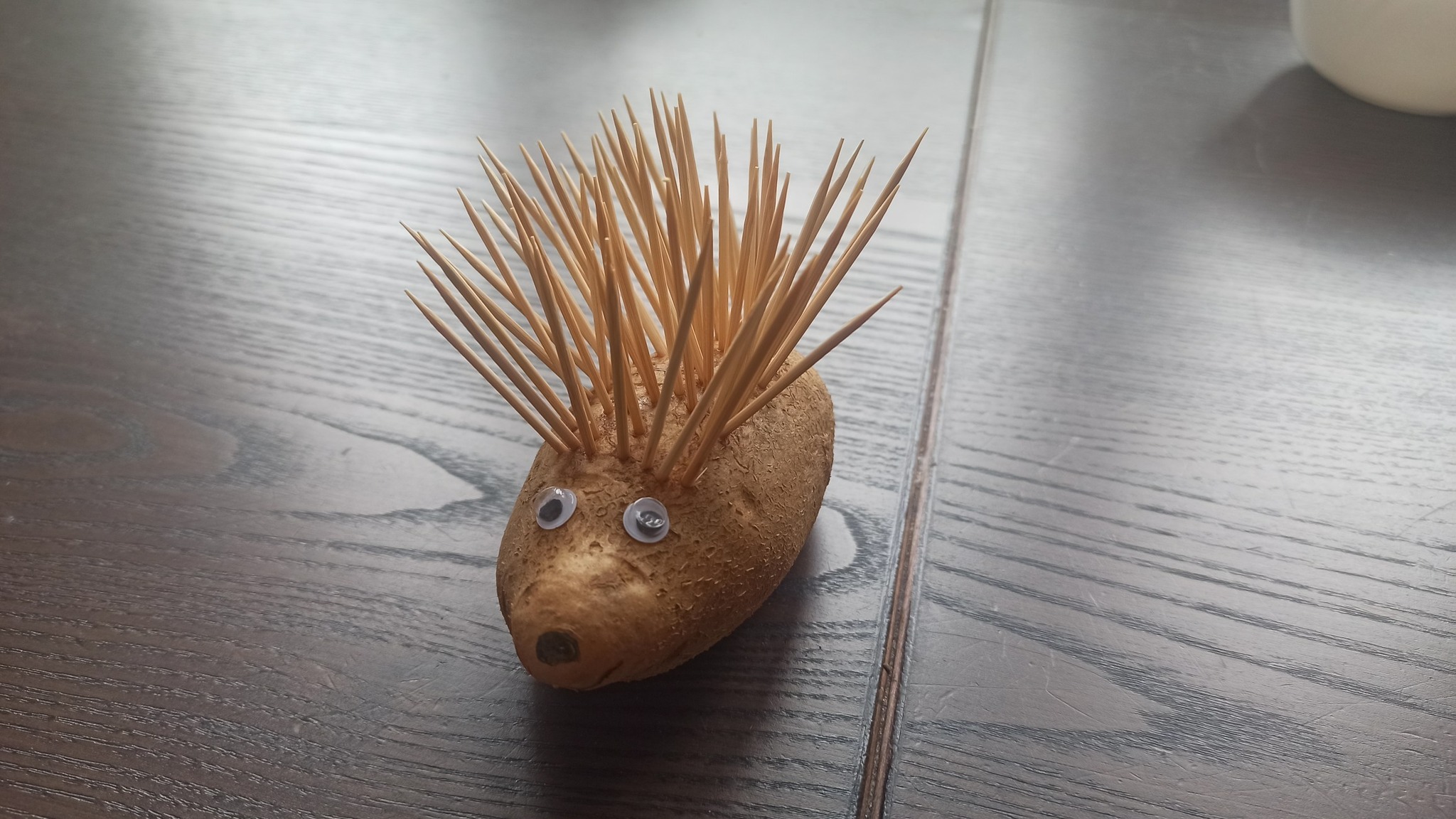 Ježek z brambory podzimní tvoření i pro děti v MŠ na téma les